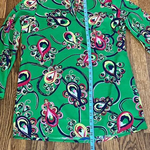 Buckhead Betties Kelly Green Printed Tunic Size Medium - Picture 3 of 4